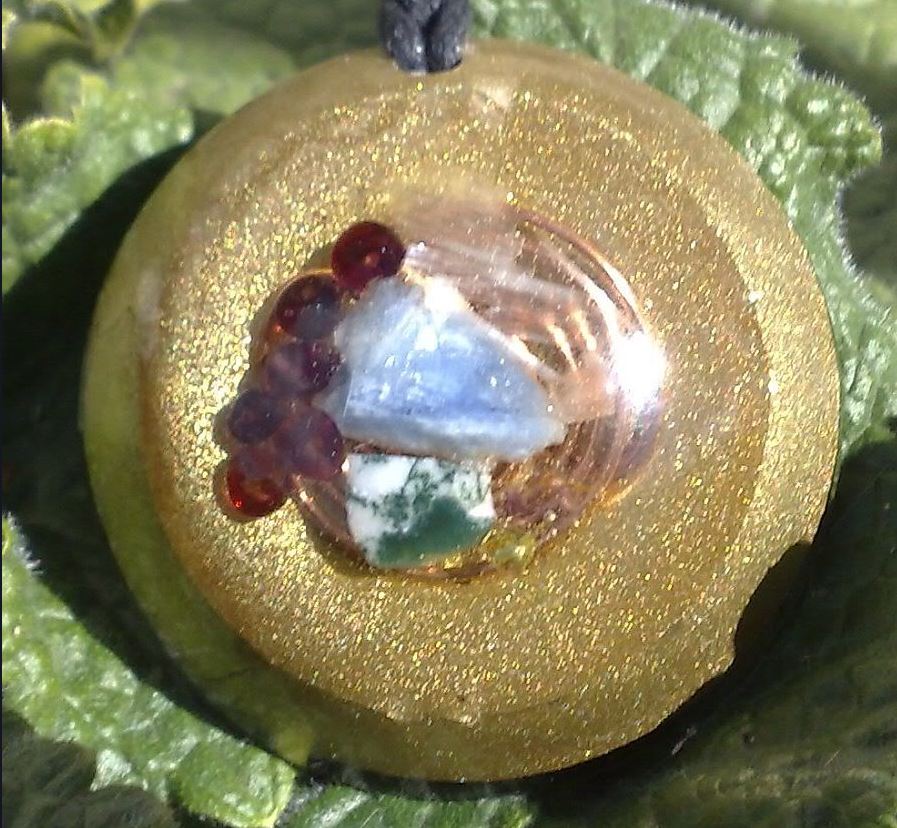 2025-05-26 17_00_55-The CrowHouse Forums - View topic - Orgonite in Australia.jpg